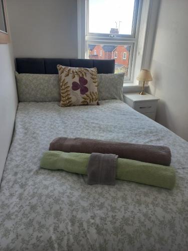 CosyHomeStay Evesham Spacious home W/Free Parking & WiFi gîte à louer Evesham Railway Station