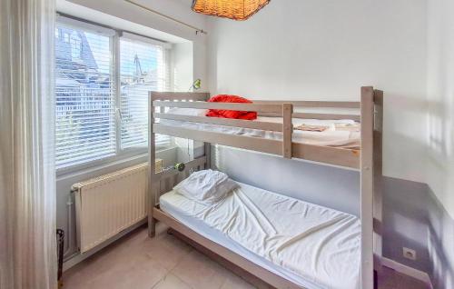 3 Bedroom Cozy Apartment In Carnac - image 3