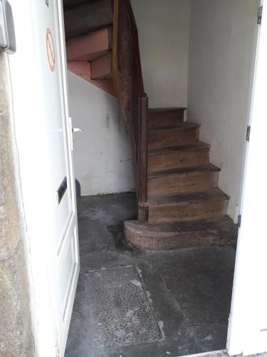 Un nid cosy sous les toits in 康卡爾