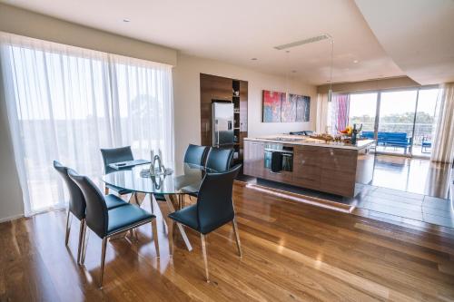The Frames - Couples Retreat with Private Heated Pool, Spa & Sauna in Paringa
