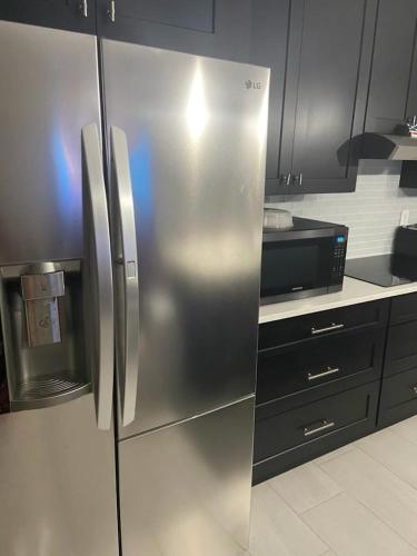 Orlando 4 bedroom built in 2021 in Orlando West