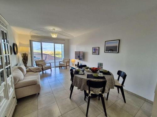 Appartement neuf 3 pièces - 4 personnes - Cogolin avec parking - FR-1-226B-249 (Appartement neuf 3 pieces - 4 personnes - Cogolin avec parking - FR-1-226B-249) in Cogolin
