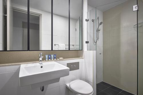 Meriton Suites Pitt Street - image 7