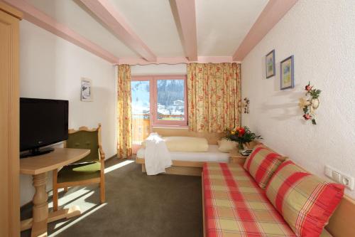 2 twin beds