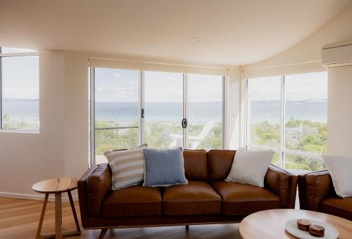 Surfside House Dodges Ferry coastal retreat in Dodges Ferry
