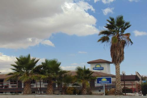 外部景觀, Days Inn by Wyndham Victorville in 維克多維爾
