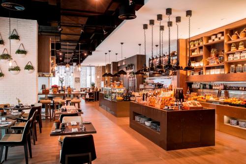 アルマハ アルジャーン ホテル アパートメント バイ ロタナ