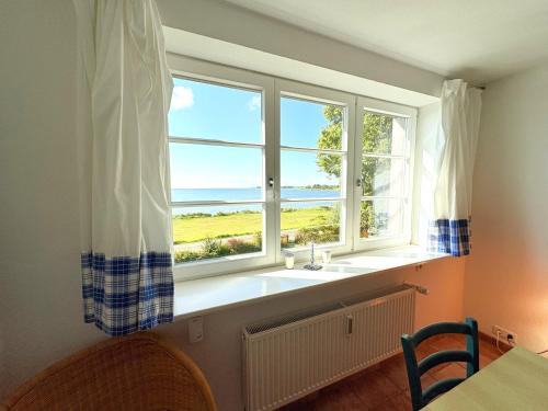 Ferienwohnung Soling - ideal für Paare, mit Wasserblick in Alt Reddevitz, Deutschland