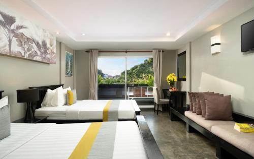 room detail thumbnail 1