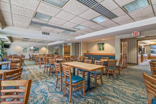 Quality Inn Portsmouth - image 6
