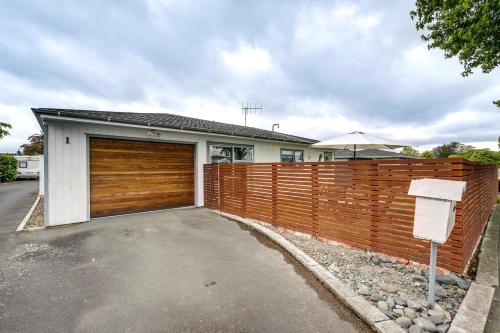 外觀, Cozy on Clive - Hastings Holiday Home in 海斯廷斯