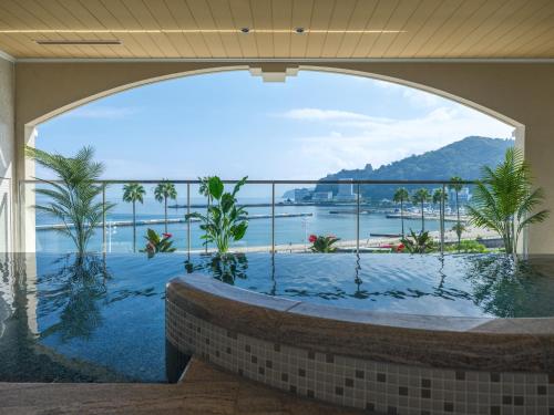 设施服务, 热海露台景观酒店-共立度假村 (La Vista Atami Terrace - Kyoritsu Resort) in 热海
