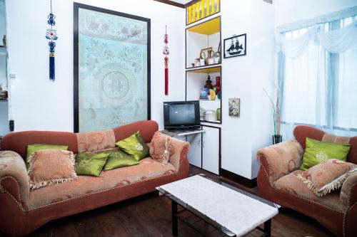 Shared lounge/TV area, Mangrove Homestay by RedDoorz in Del Carmen