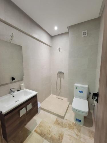 Nour prestige Appartement Piscine free Parking - image 3