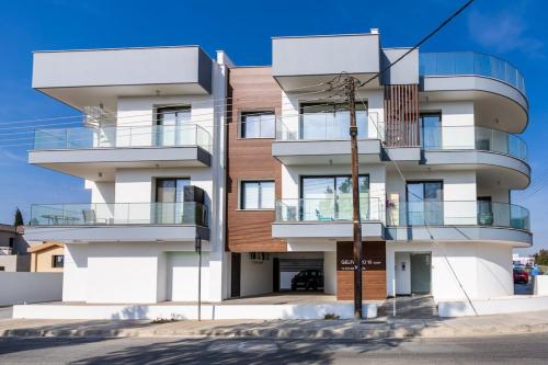 Exterior view, Azoria - Stylish 1-BR Apartment & Balcony in Kiti in Kiti