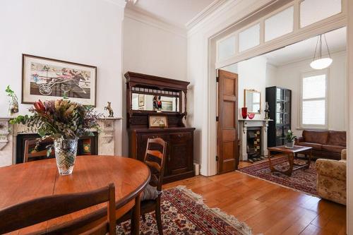 Charming 3-Bedroom Terrace in the Heart of Glebe - image 5