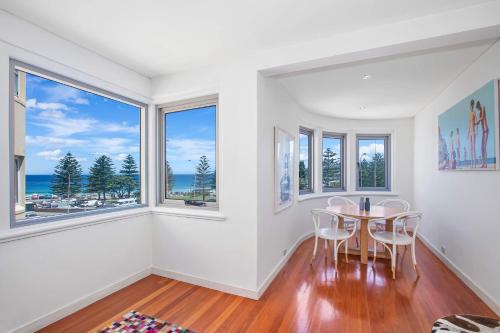 Beachside 2bed Escape - Beach Views - image 5