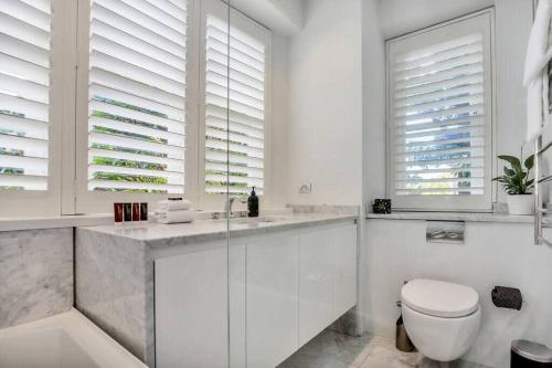 Henrietta's Gem - Premium 3 bed - image 12