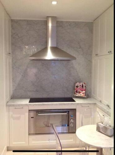 Henrietta's Gem - Premium 3 bed - image 6