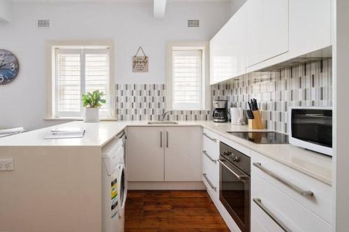 Edward Escape - New Listing | Short Walk To Beach - Bondi Beach