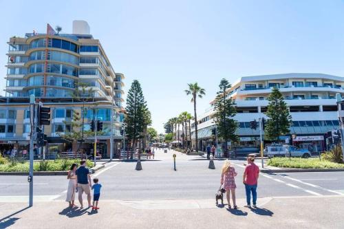 Edward Escape - New Listing | Short Walk to Beach - image 8