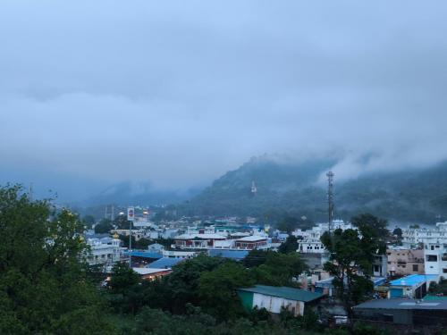 Hotel Shree Hari - Rishikesh