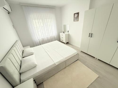 Rubinas Apartment – khách sạn tại Lagja e Re