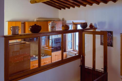 кухня, Pietre dell'antico borgo in Монтічіано
