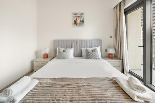VayK - Iconic 1BR in Downtown - image 14