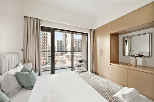 VayK - Iconic 1BR in Downtown - image 9