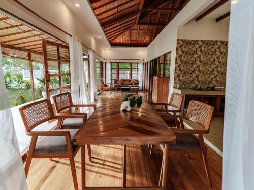 Reconnect - Private Island Resort & Dive Center - Togean Islands in Ampana