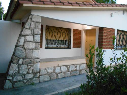 CHALET HUERTA GRANDE con pileta