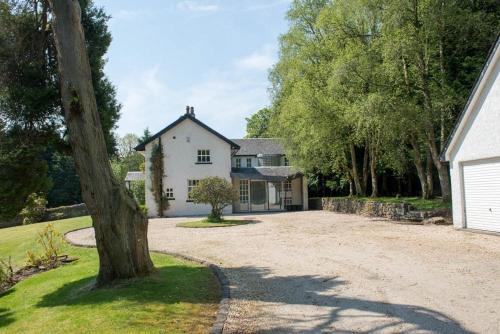 Strathendrick House Magnificent property with Garden
