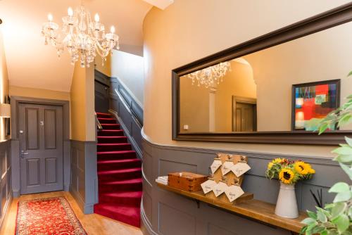 Irvine Guest House 3