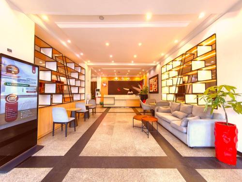 Лобби, Ivy Hotel Aromire in Лагос