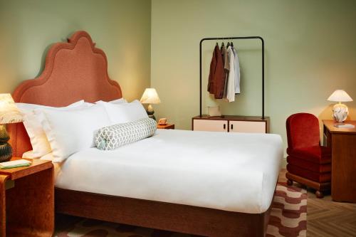 room detail thumbnail 0