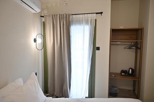 2 twin beds