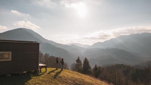 Rallentare tra i colori della valle dell'Arzino in Vito dʼAsio