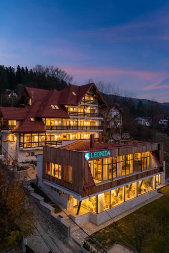 Pensiunea Leonida - RESORT LEONIDA - Hotel - Poiana Ţapului