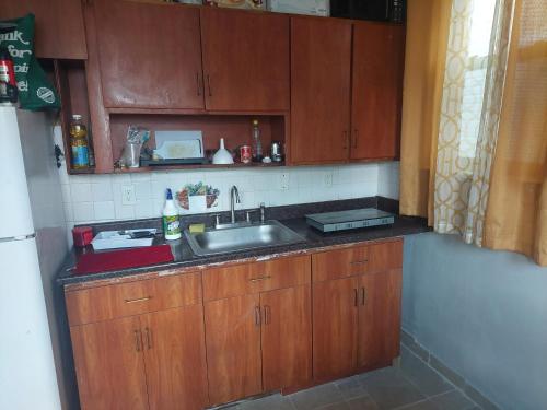 Grove 3- King Bed with Private Bathroom in Irvington (NJ)