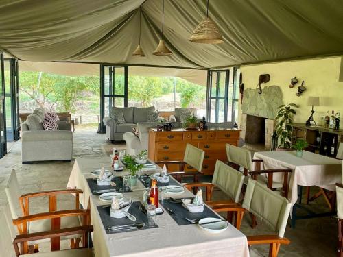 Restaurant, River Edge Lodge Masai Mara, Talek in Narok