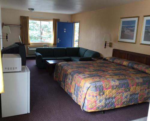 Belmont Inn and Suites