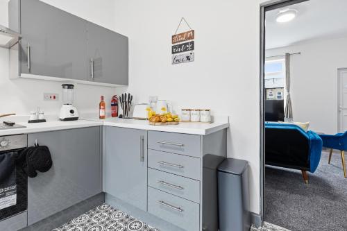 Facilities, 3-Bed House By Eason Stays Short Lets Wigan in Wigan