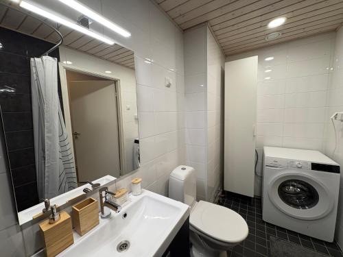 Valoisa 47 m2 kaksio Seinäjoen Upasta (Valoisa 47 m2 kaksio Seinajoen Upasta) in Seinäjoki