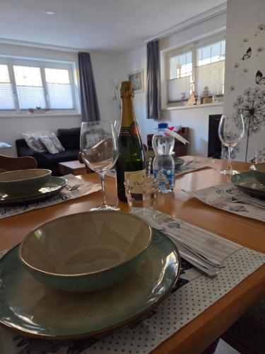 Ruoka ja Juomat, Ferienwohnung FeWe Wandern und Skifahren in Triesen