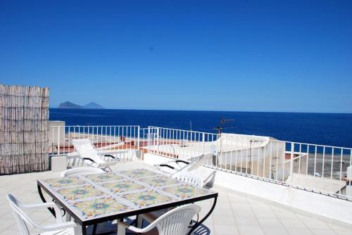 Loft family beach canneto beach