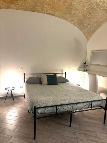 1 king bed, 1 twin bed