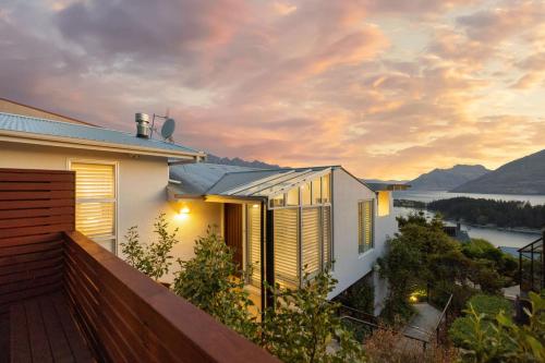 Annas Haus - Iconic Views with Great Outdoor Living - image 2
