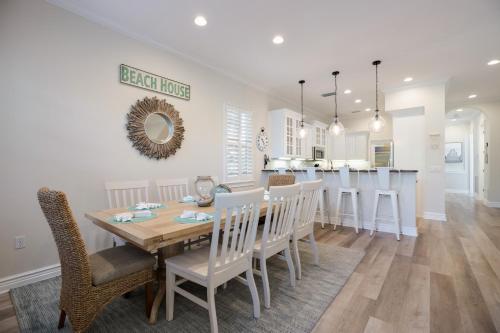 Beachology - image 5