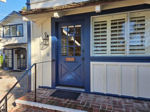 Lamp Lighter Inn and Sunset Suites – Carmel, CA